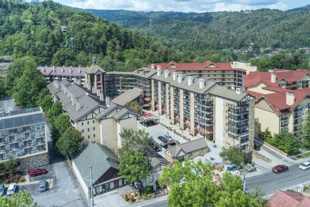 Appartamento Heart Of Gatlinburg, Sleep 6-8 Esterno foto